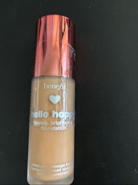 No 5 Benefit Hello Happy Foundation